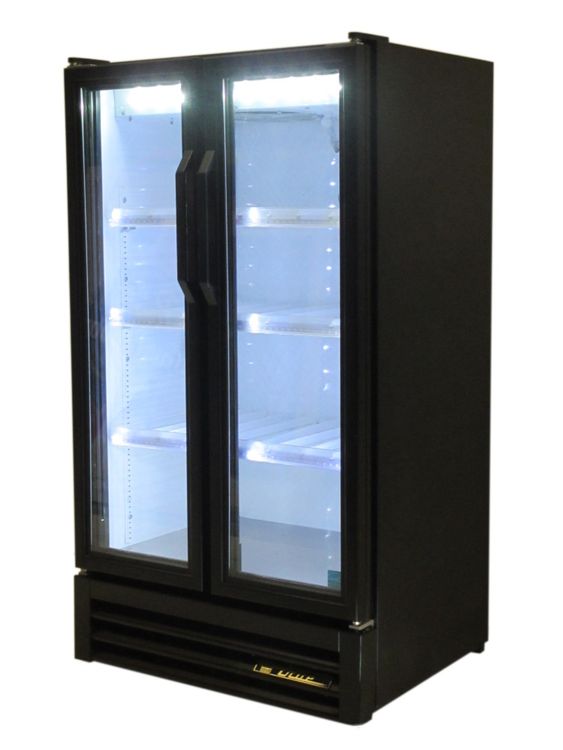 True GDM-30-LD , 2 Door Merchandiser Cooler