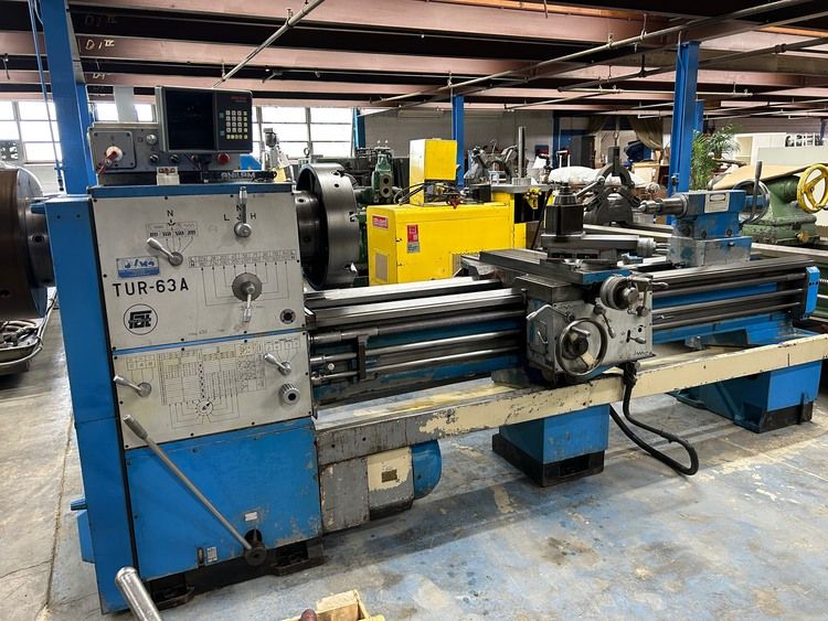 Toolmex Engine Lathe 1120 RPM TUR63A