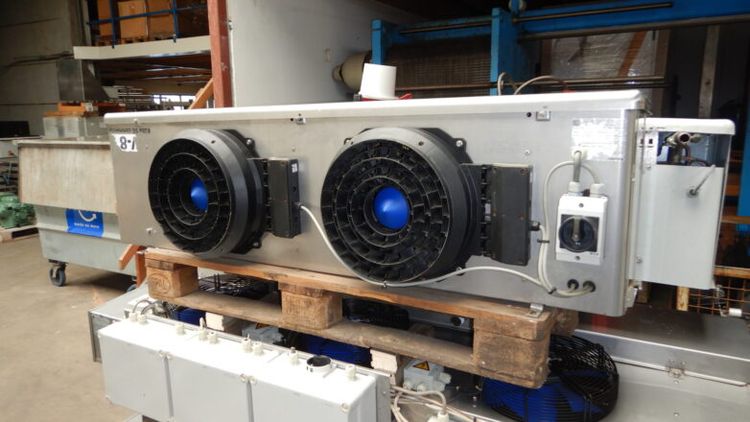 KUEBA KELVION    SGBE 30-F32 evaporator with 2 fans and coated fins.