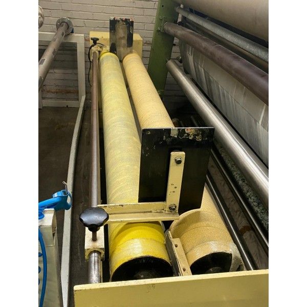 Batch rolling machine