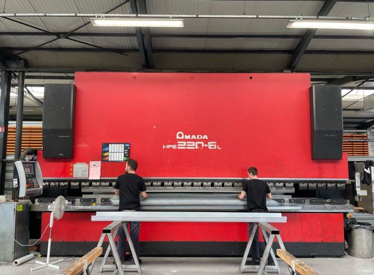 Amada HFE 220 220 Tons