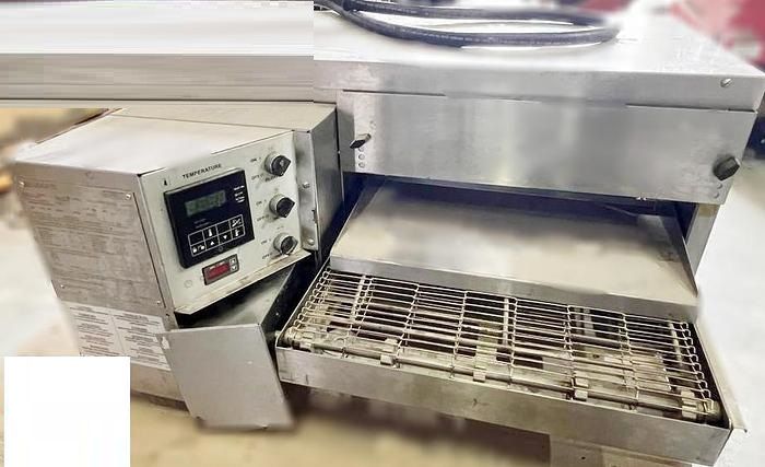 Blodgett Electric conveyor pizza oven