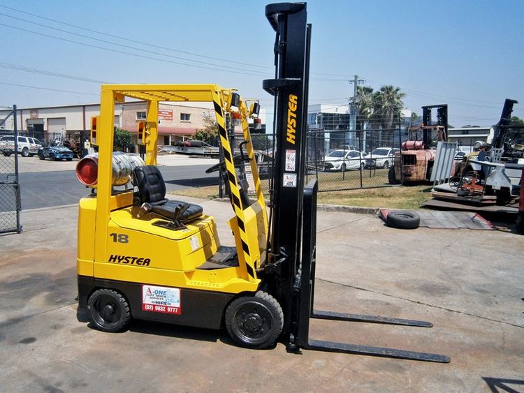 Hyster 53.5XM 1,800