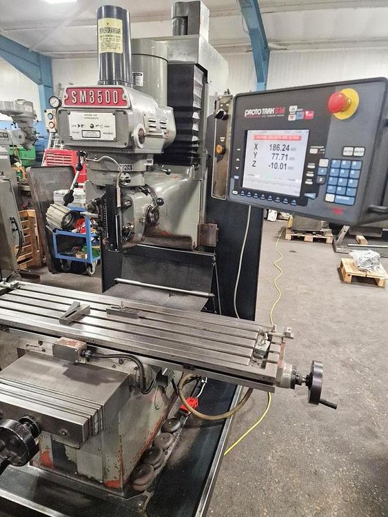 XYZ SM3500 CNC VERTICAL MILL Variable speed head