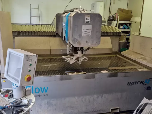 Flow Mach 4 B CNC Control