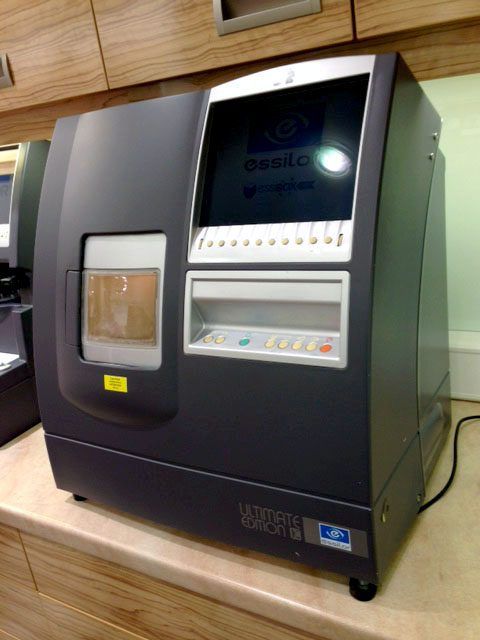 Essilor Kappa CTD Ultimate M15U72 Edger
