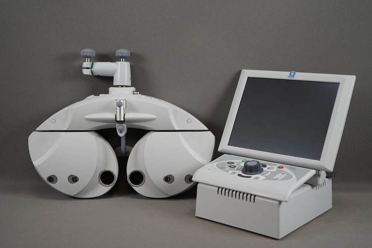 Nidek RT-6100 phoropter system
