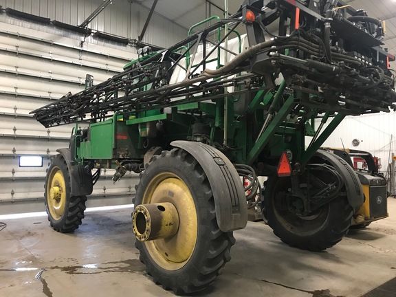 John Deere 4830 Self Propelled Sprayer 5802