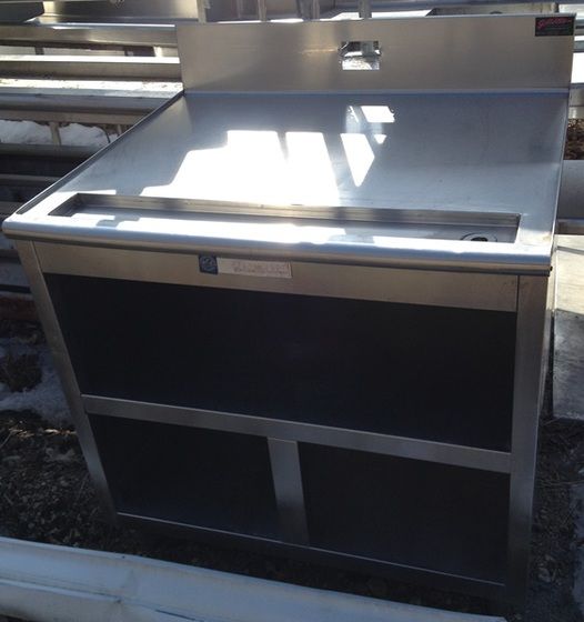 Beverage Air CABINET WITH DRAIN TROUGH