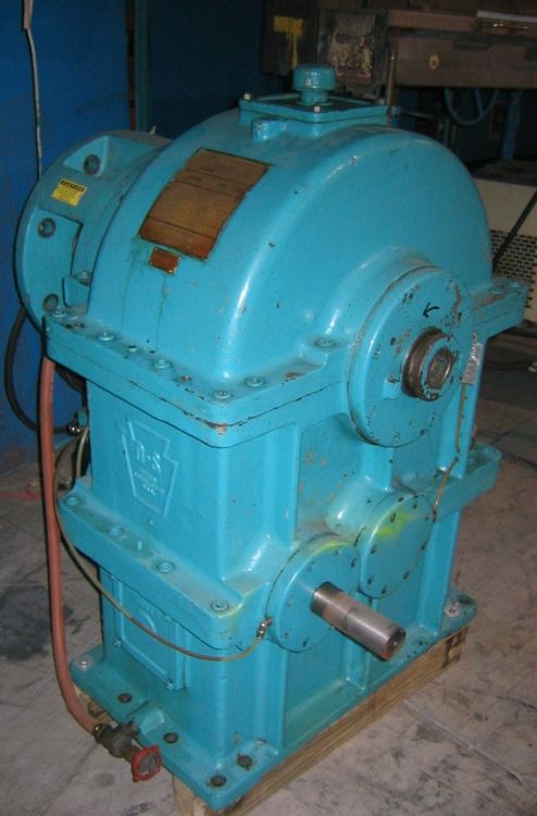 Davis Standard 35T, Extruder gear box