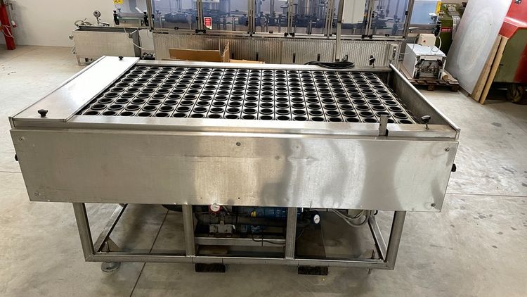 R.A.A 2434, Freezer for necks of bottles automatic