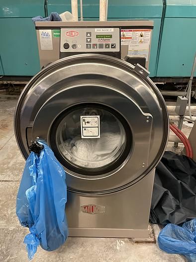 Milnor 30015T6X 40lb hard mount washer