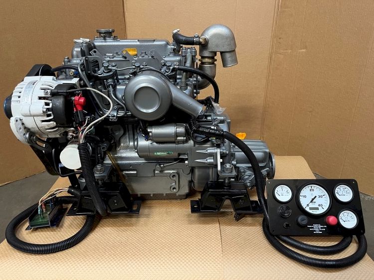 Yanmar 3GM30F 26.9 HP (20.1 KW) @ 3600 RPM
