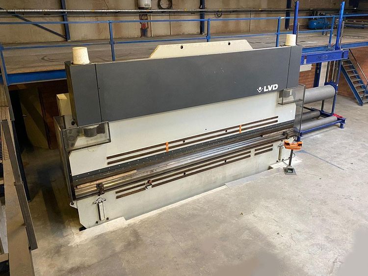LVD PP 200 TON X 6100 MM