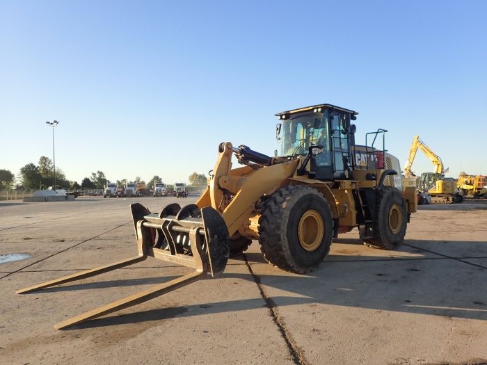 Caterpillar 972M Wheel Loader