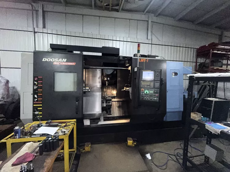 Doosan Fanuc Series 31i Model A control 5,000 rpm PUMA MX 2100ST 4 Axis