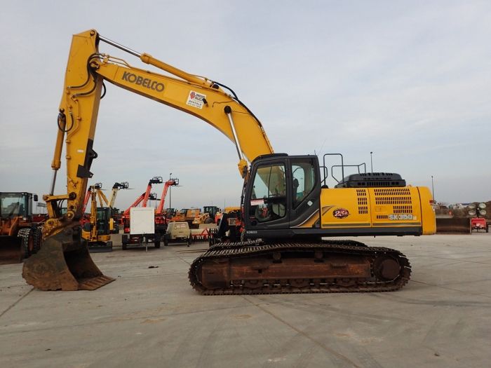 Kobelco SK350LC Excavator