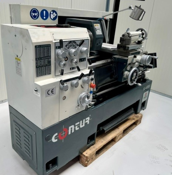Saeilo Engine Lathe 2,000 RPM SJ 430/760 S