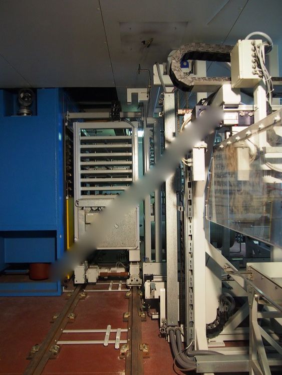 Lauffer Lamination press buffer and unloading station