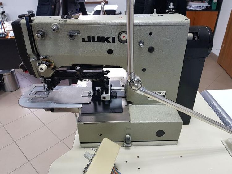 Juki AMS 206B Automatic sewing machine