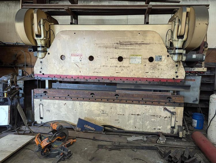 Cincinnati MECHANICAL PRESS BRAKE 225 Tons