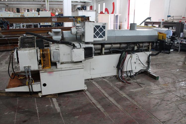 Battenfeld 90mm extruder
