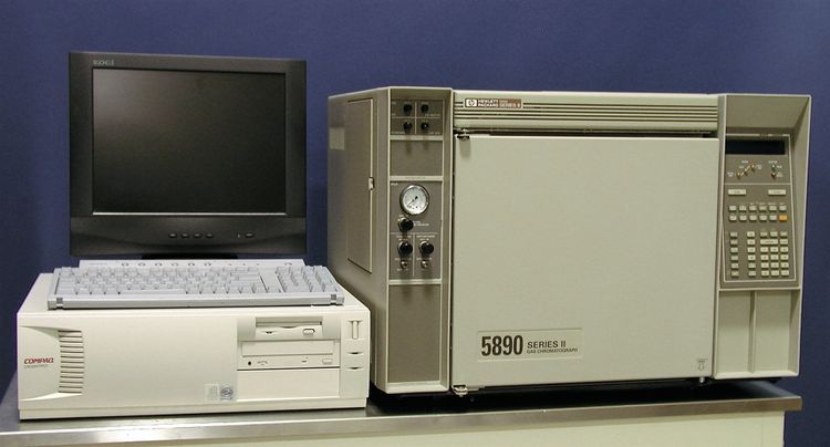 HP 5890 Series II Single Detector GC System