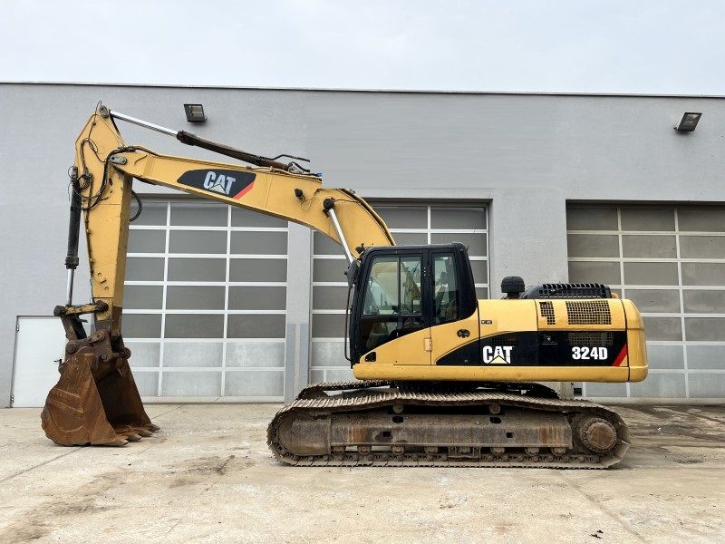 Caterpillar 324 DL Tracked Excavator