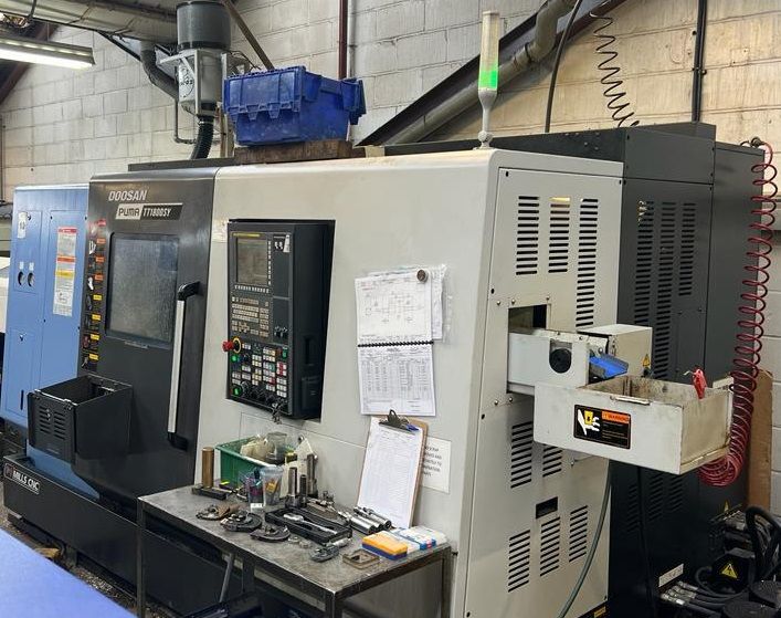 Doosan FANUC 31i-B 5000 rpm TT1800SY 4 Axis