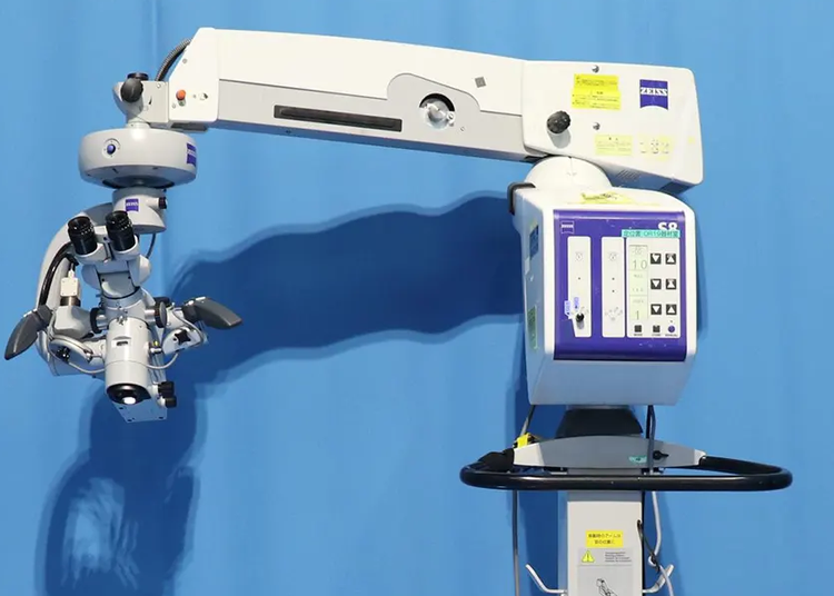 ZEISS OPMI Vario S88 Microscope with Integrated Assistant Scope