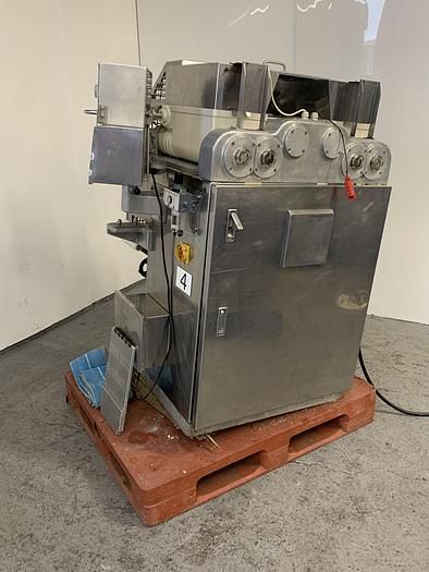 Rheon KN400, Cornucopia Encrusting Machine