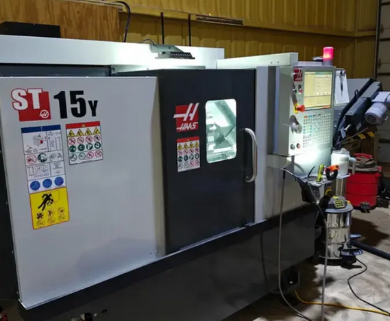 Haas HAAS CNC CONTROL 4,000 RPM ST-15Y 5 Axis