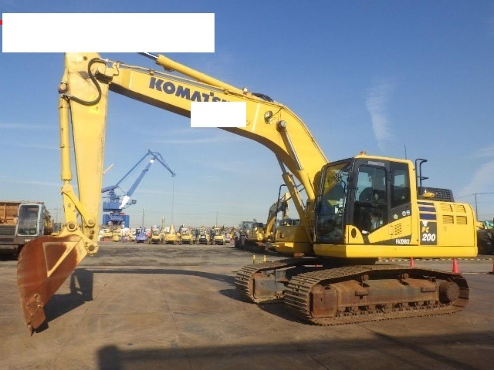 Komatsu PC200-11 Tracked Excavator