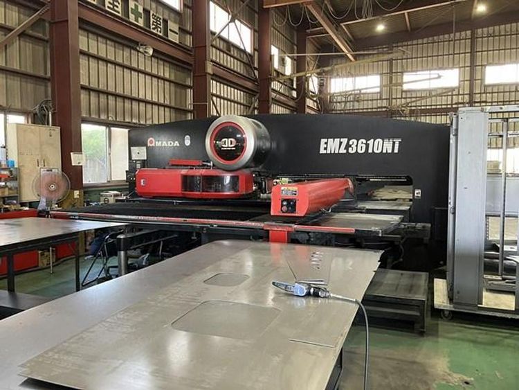 Amada EMZ3610NT 30 Ton