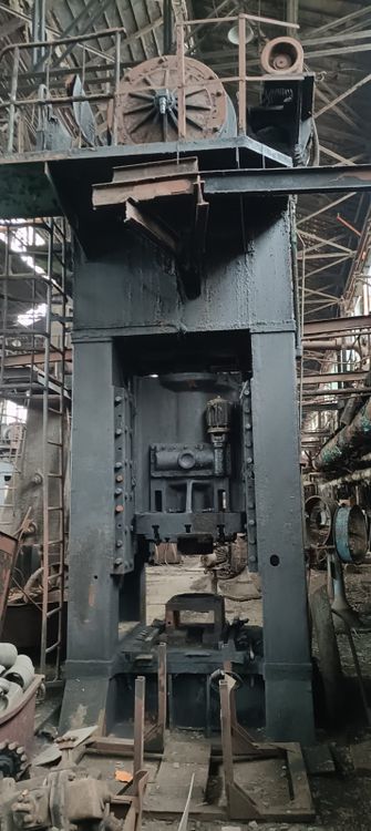 Voronezh Trimming Press TMP K9538 630 ton