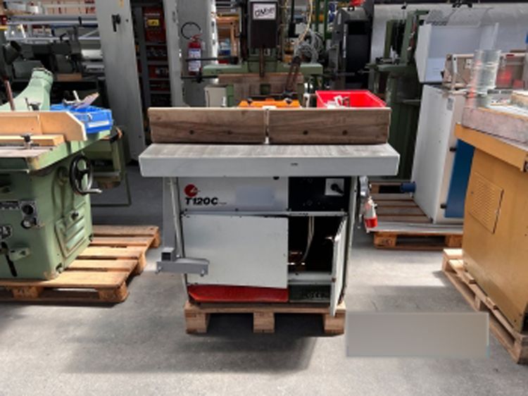 SCM T120C Vertical milling machine