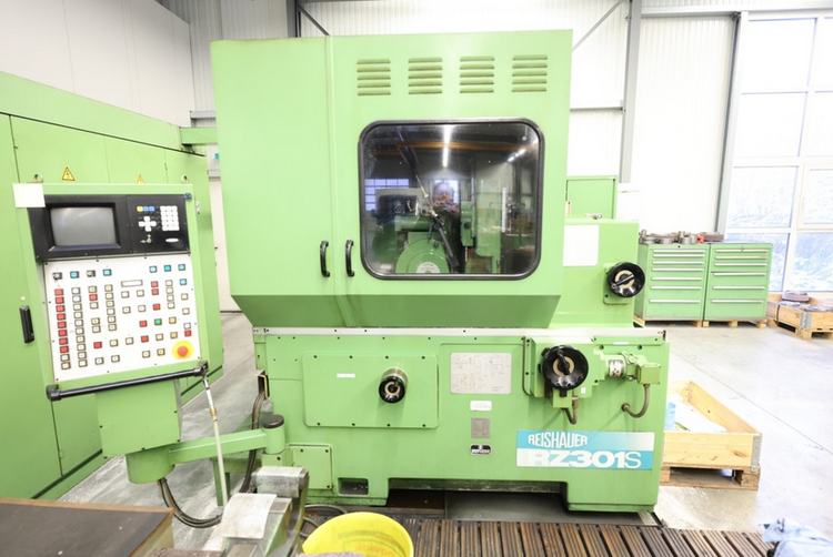 Reishauer RZ 301 S Variable Gear Grinding Machine