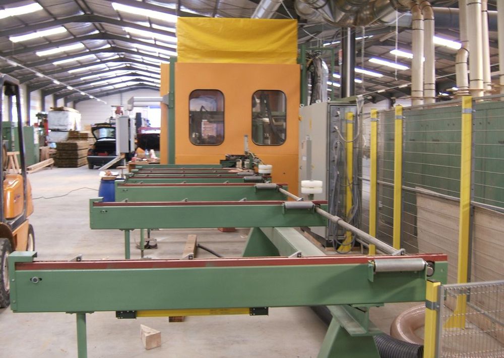 Wood frame machining center