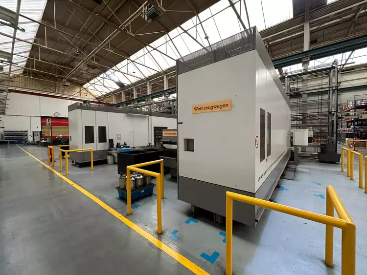 DMG DMC 100 H Horizontal Machining Center 4 Axis