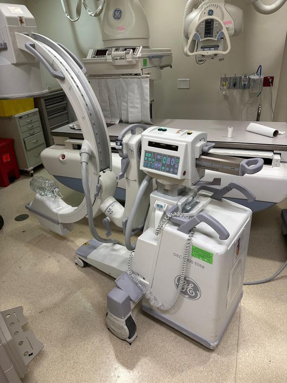 OEC 9900 Vascular 8 C Arm