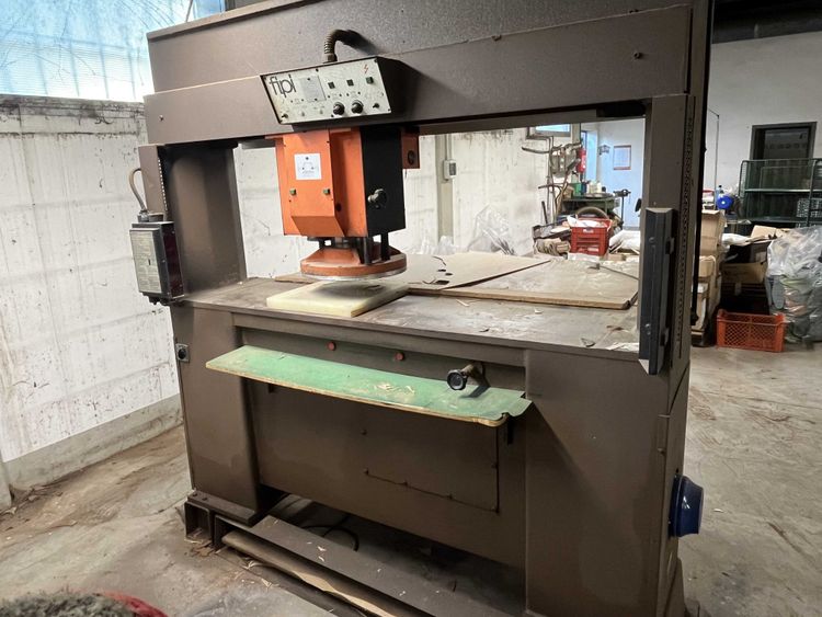 FIPI carriage die-cutting machine