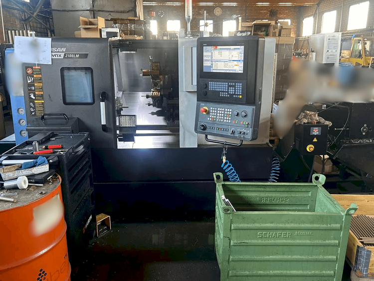 Doosan SIEMENS MODEL: SINUMERIK 828D 4500 1/MIN LYNX 2100 LMB 2 Axis