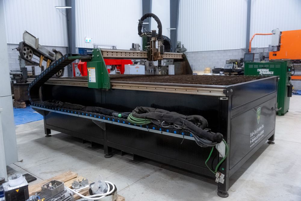 Fabcut 5x10 ft Used Plasma Cutter With Water Table CNC Control