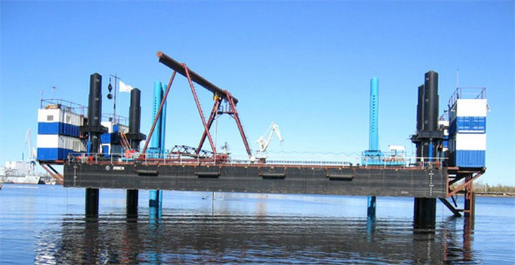 200-tonne Ravestein Jack Up Barge