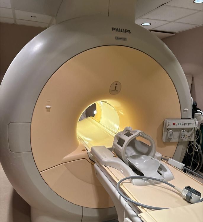 Philips Achieva 1.5T MRI Scanner
