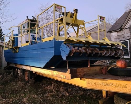 Mudcat Ellicott Machine Corp dredge Model 815 Piping and trailer included