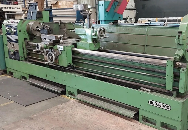 Industrial Engine Lathe 1200 rpm 600 x 3000