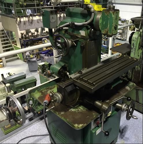 Aciera F3 Milling machine with tilting table