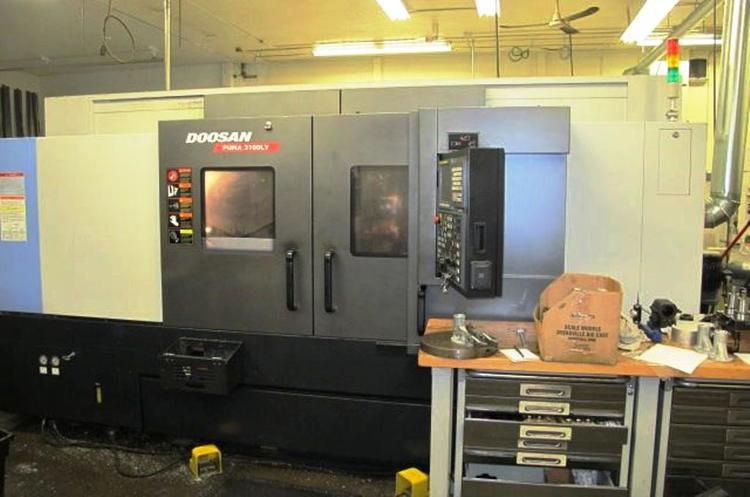 Doosan CNC (FANUC IT) 2,800 RPM PUMA 3100LMY 4 Axis