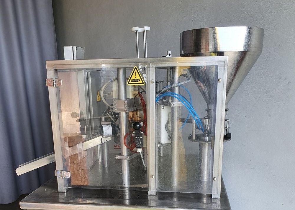 YOGURT ROTARY PACKAGING MACHINE